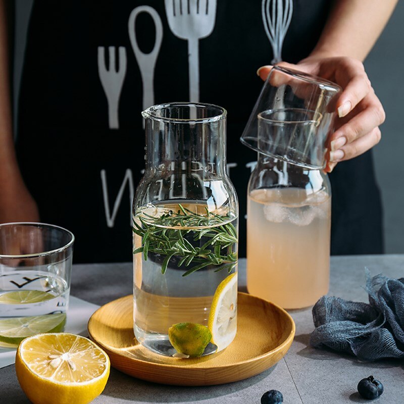 Drinking Glass with Decanter